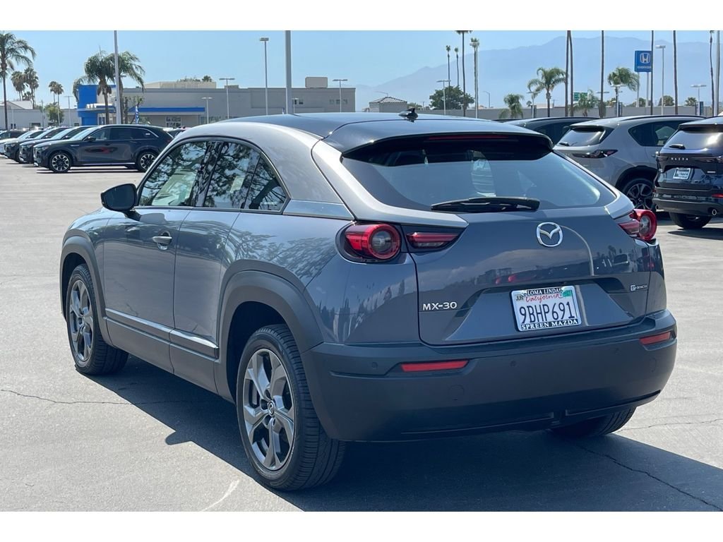 Certified Used 2022 Polymetal Gray Metallic Multi-Tone Mazda Premium Plus Package image 4