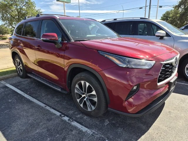 2025 Toyota Highlander XLE