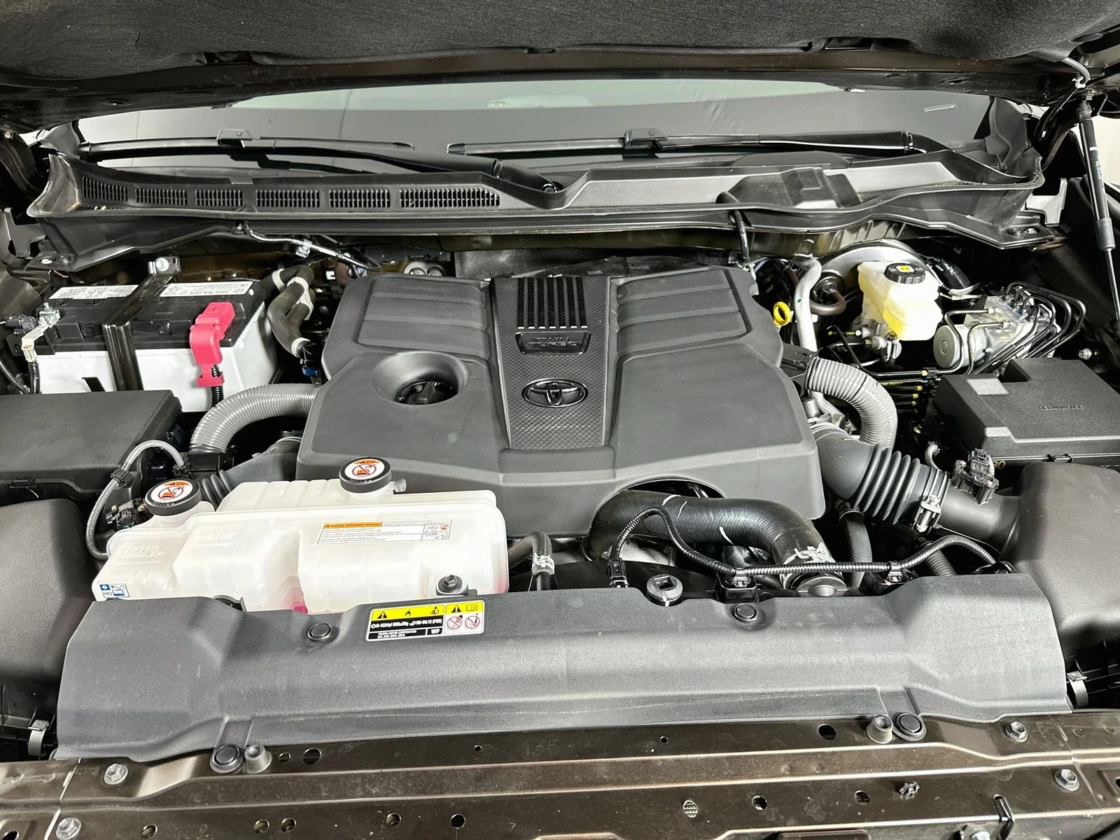 Certified Used 2025  Toyota 1794 image 30