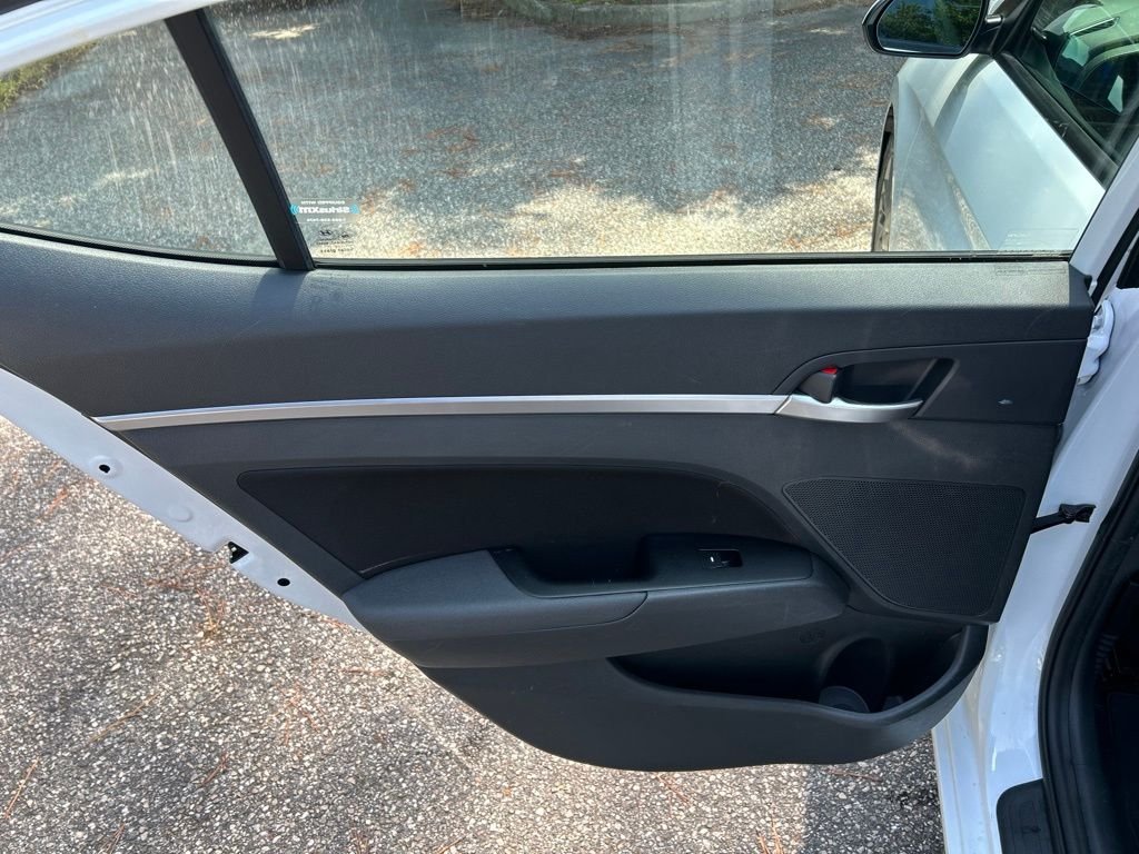 Used 2020 White Hyundai Value Edition image 25