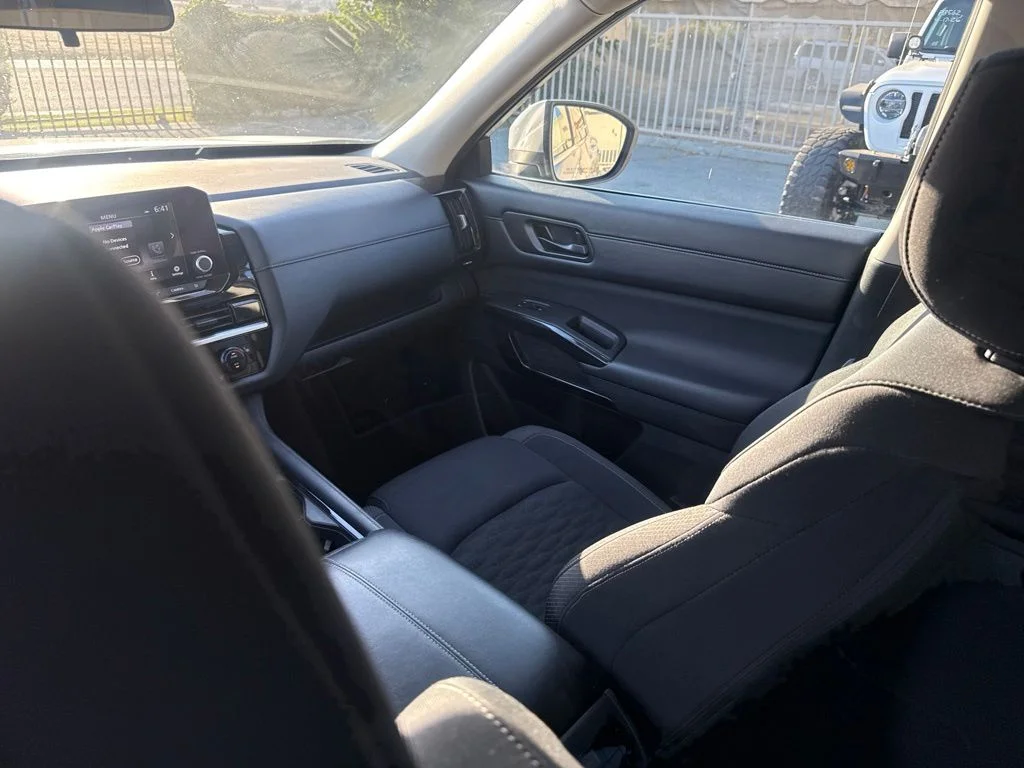 Used 2025 Silver Nissan SV image 23