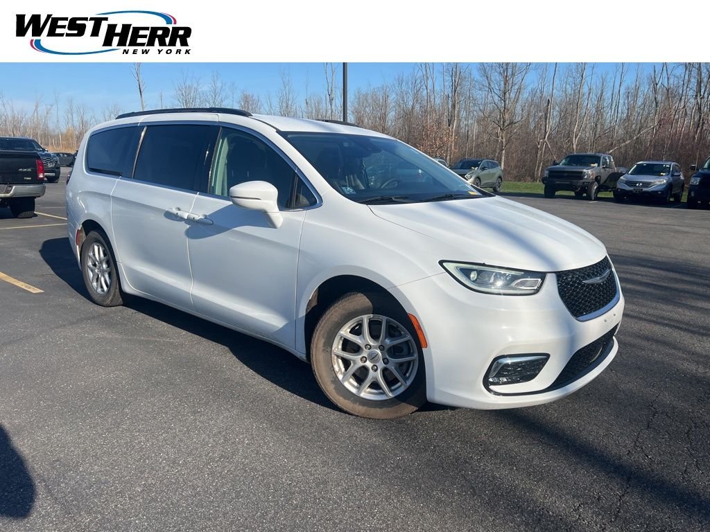 2022 Chrysler Pacifica Touring L