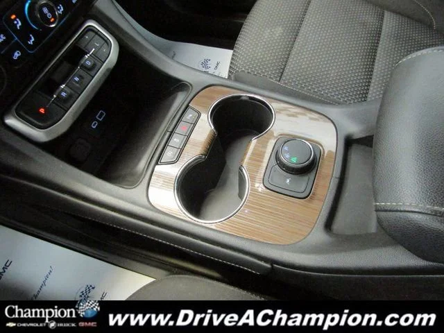 2023 GMC Acadia SLE - Photo 33