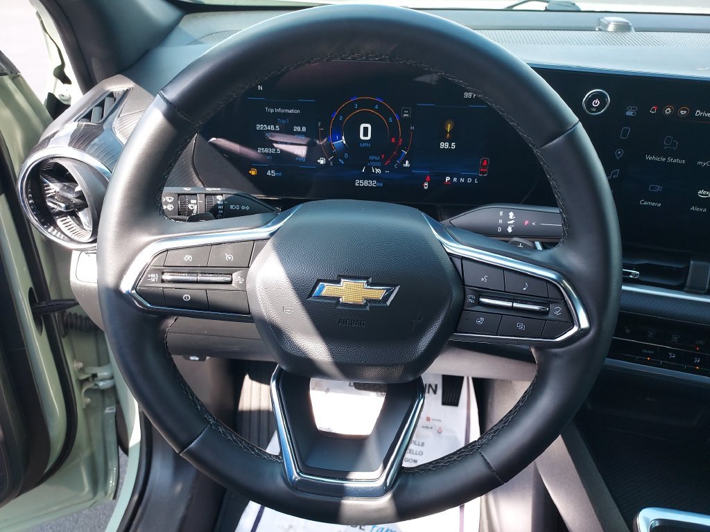 Used 2025 Green Chevrolet LT image 17