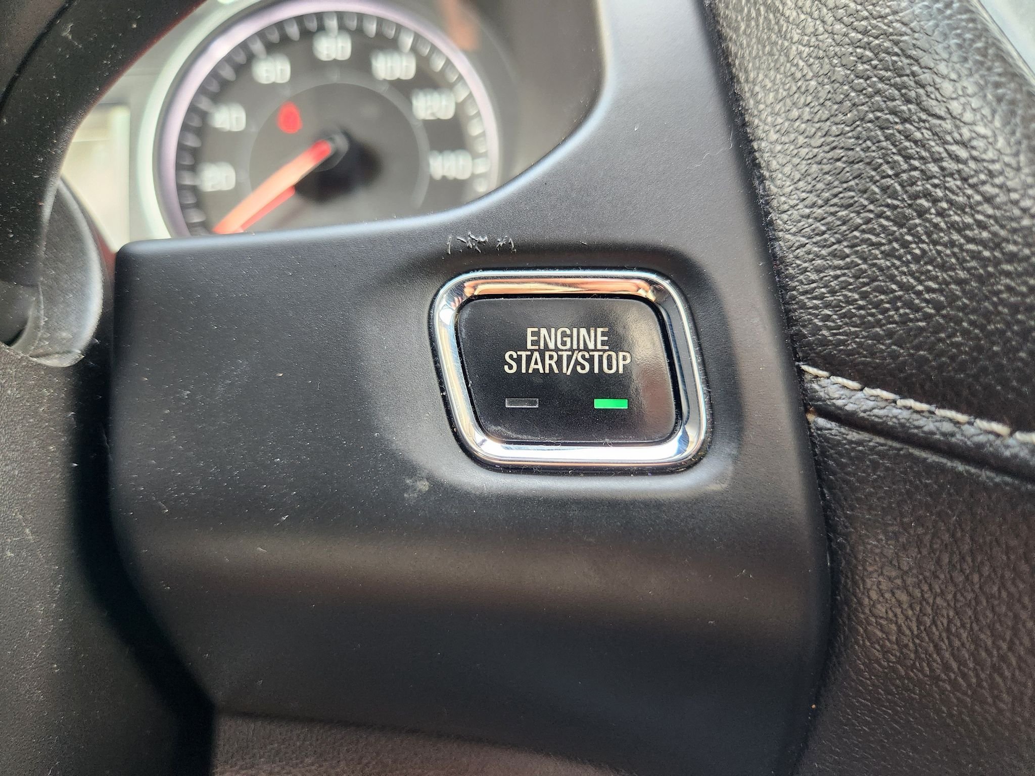 Used 2019 Summit White GMC SLT image 22
