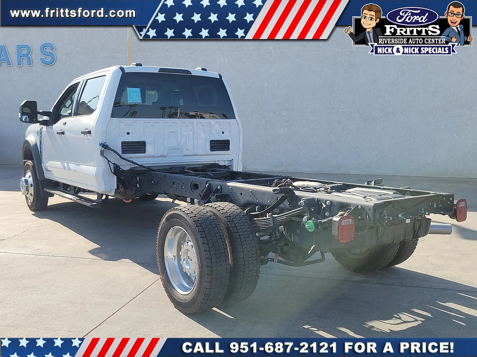 Used 2026 Oxford White Ford XLT image 2