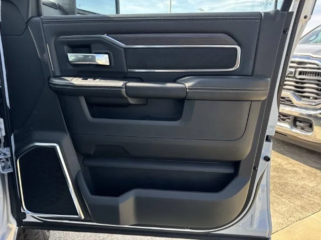 New 2027 Bright White Clear-Coat Exterior Paint RAM Laramie image 38