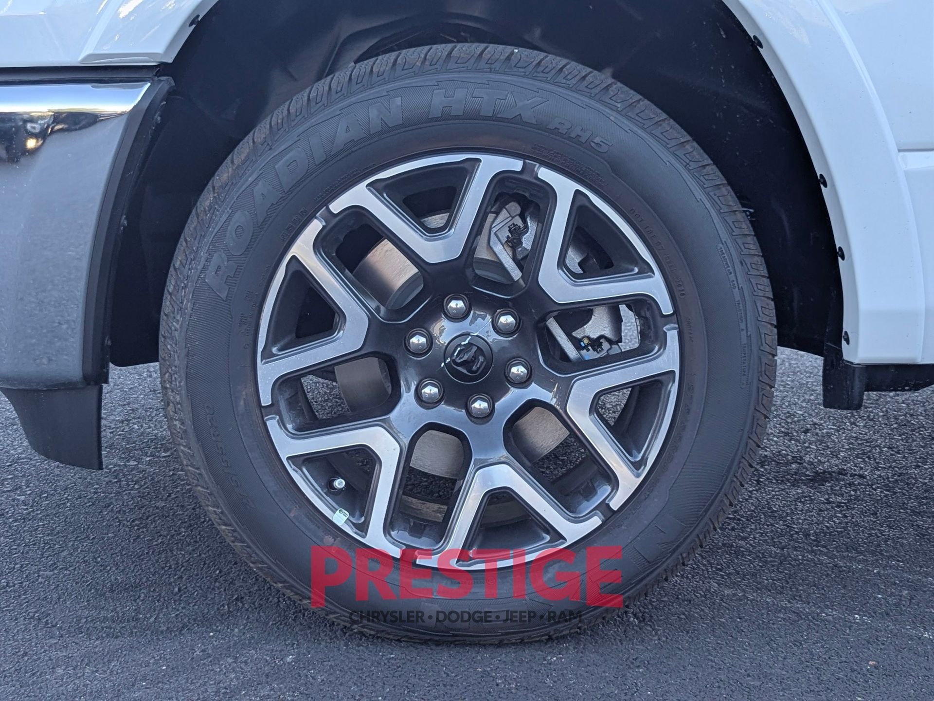 New 2026 Bright White Clear-Coat Exterior Paint RAM Laramie image 10