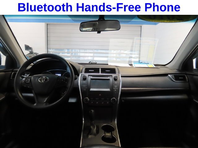 Used 2016 Silver Toyota LE image 7