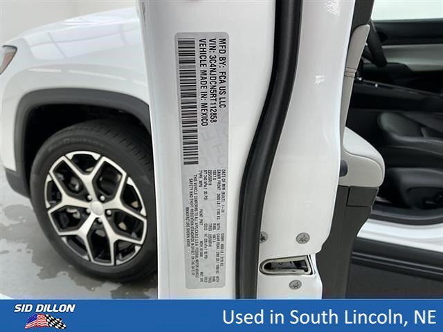 Used 2024 Bright White Clea Jeep Limited image 14
