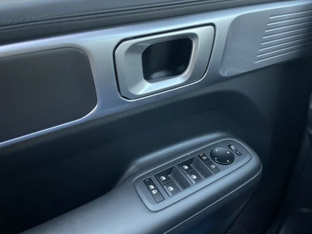 2025 Hyundai Santa Fe SEL - Photo 13