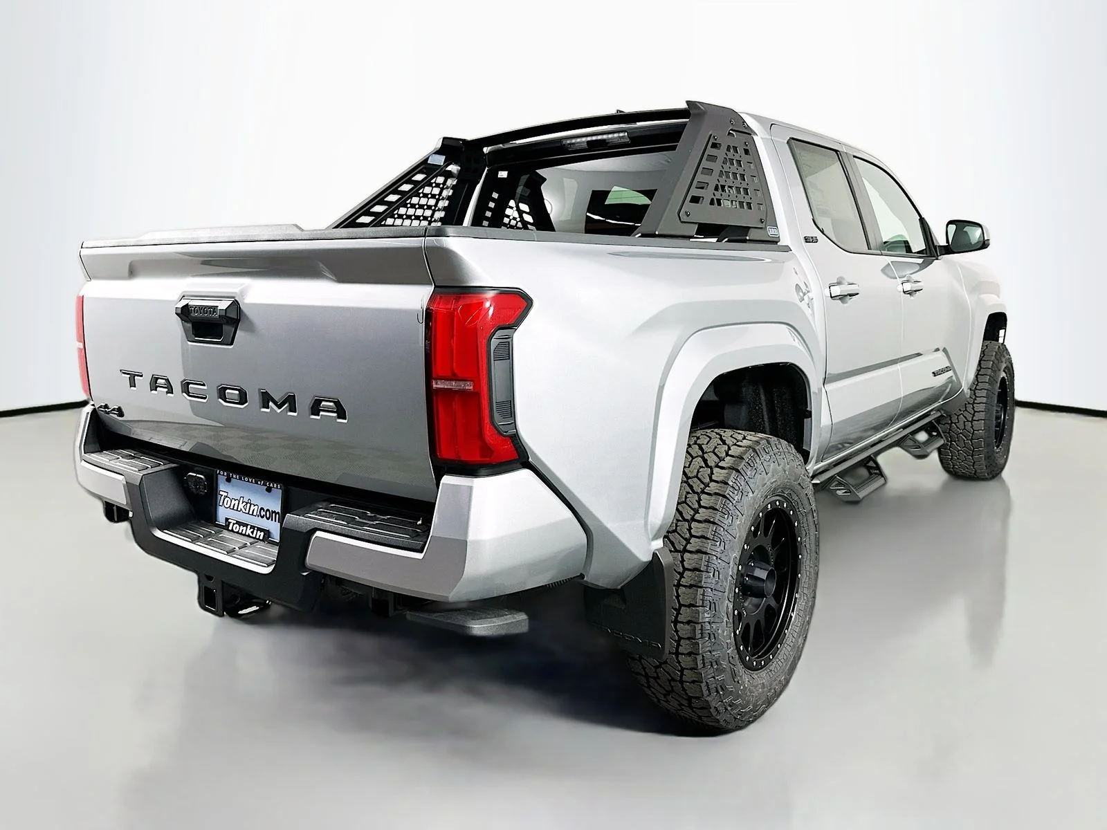 2025 Toyota Tacoma SR5 - Photo 7