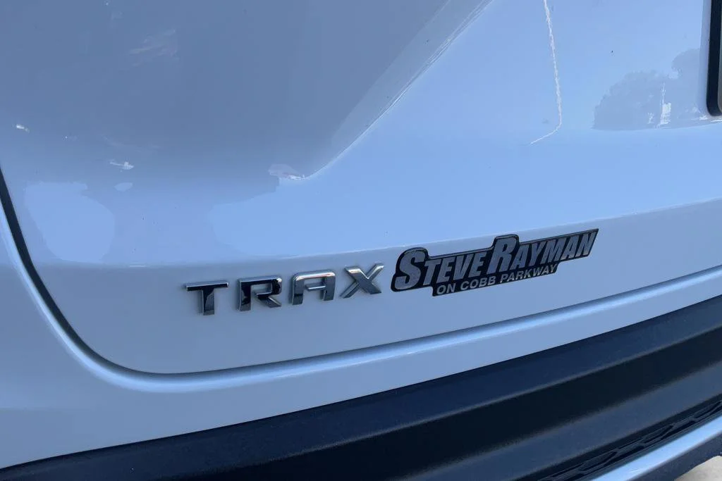 2025 Chevrolet Trax LT - Photo 30