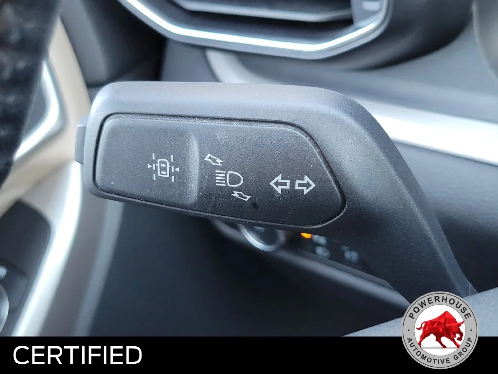 Used 2023 Black Ford XLT image 32