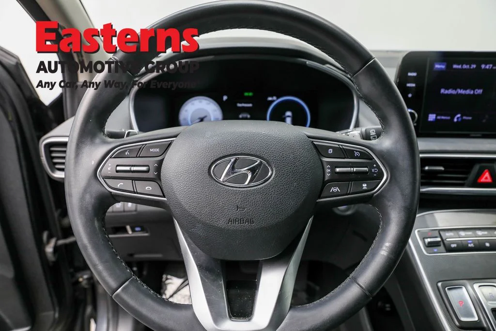 Used 2022 Gray Hyundai SEL image 10