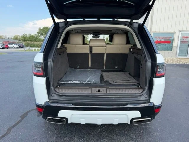 Used 2020 White Land Rover HSE image 7