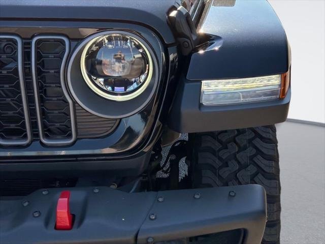 New 2026 Black Clear-Coat Exterior Paint Jeep Rubicon image 9