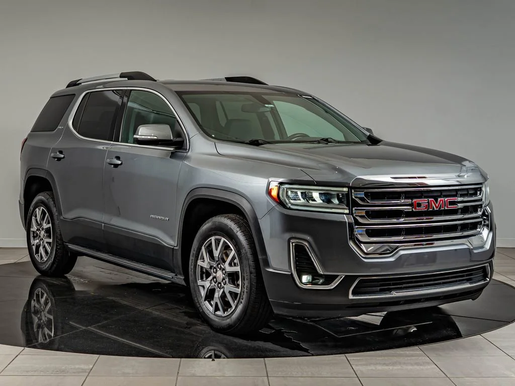 Used 2020 Satin Steel Metallic GMC SLT image 3