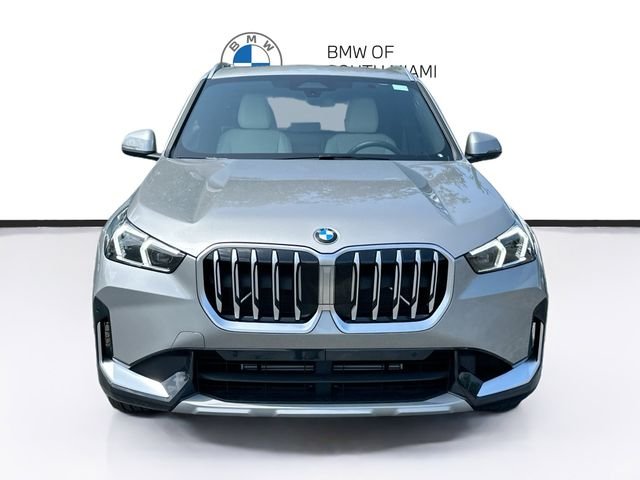 New 2026 Silver BMW xDrive28i image 2