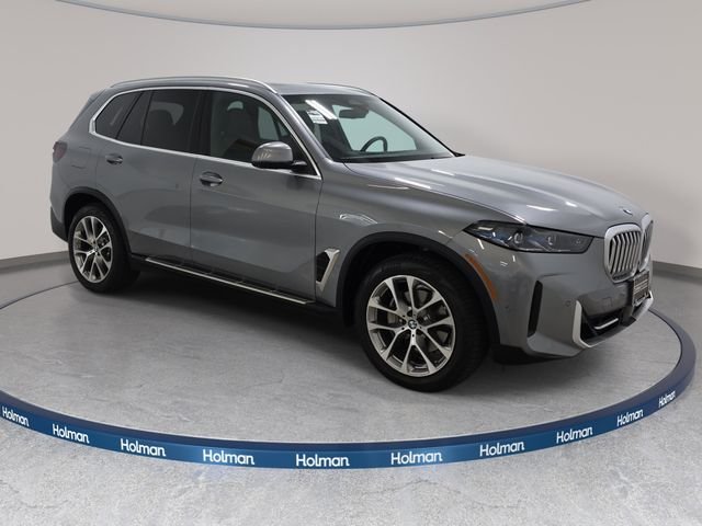 Certified Used 2025 Skyscraper Grey Metallic BMW xDrive40i image 3