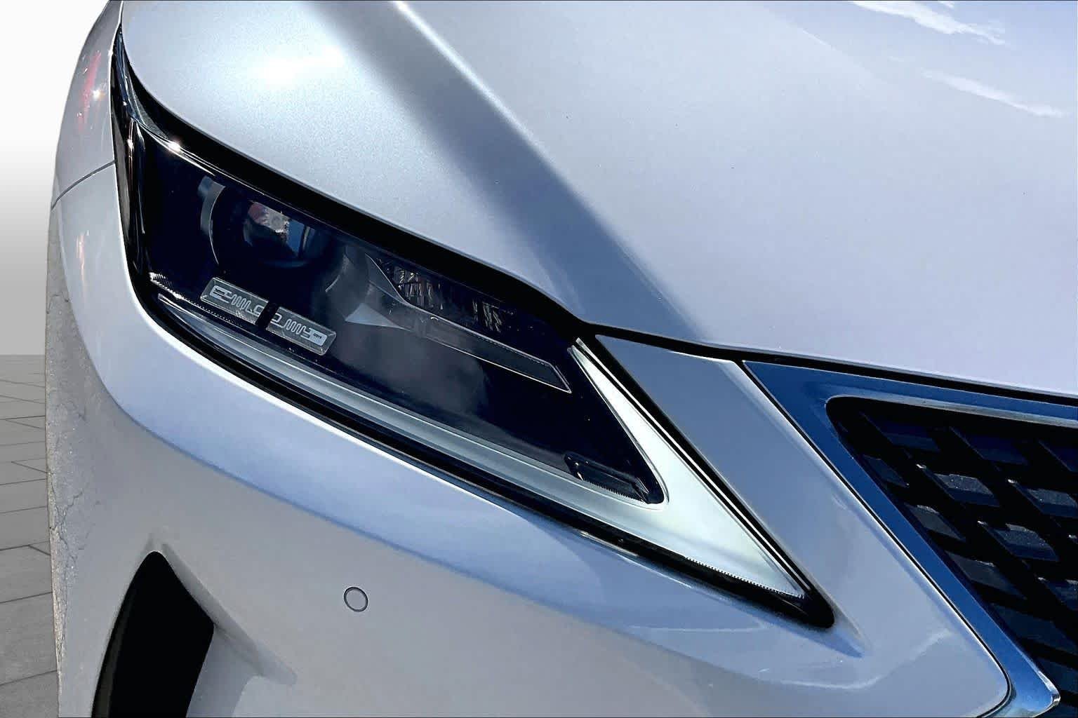 Used 2022 Eminent White Pearl Lexus  image 28