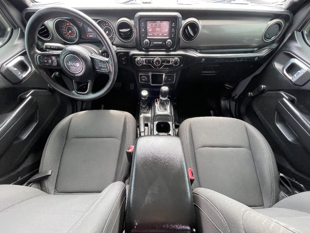 Used 2020 Sting-Gray Clearcoat Jeep Sport image 3