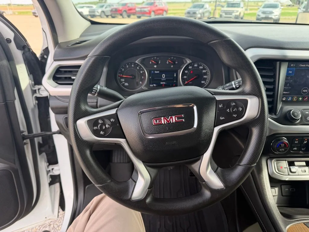 Used 2023 White GMC SLE image 15