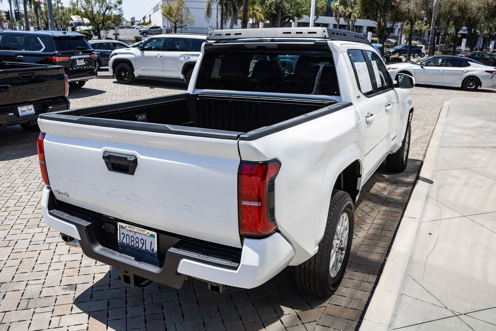 Used 2026 Ice Cap Toyota SR5 image 6