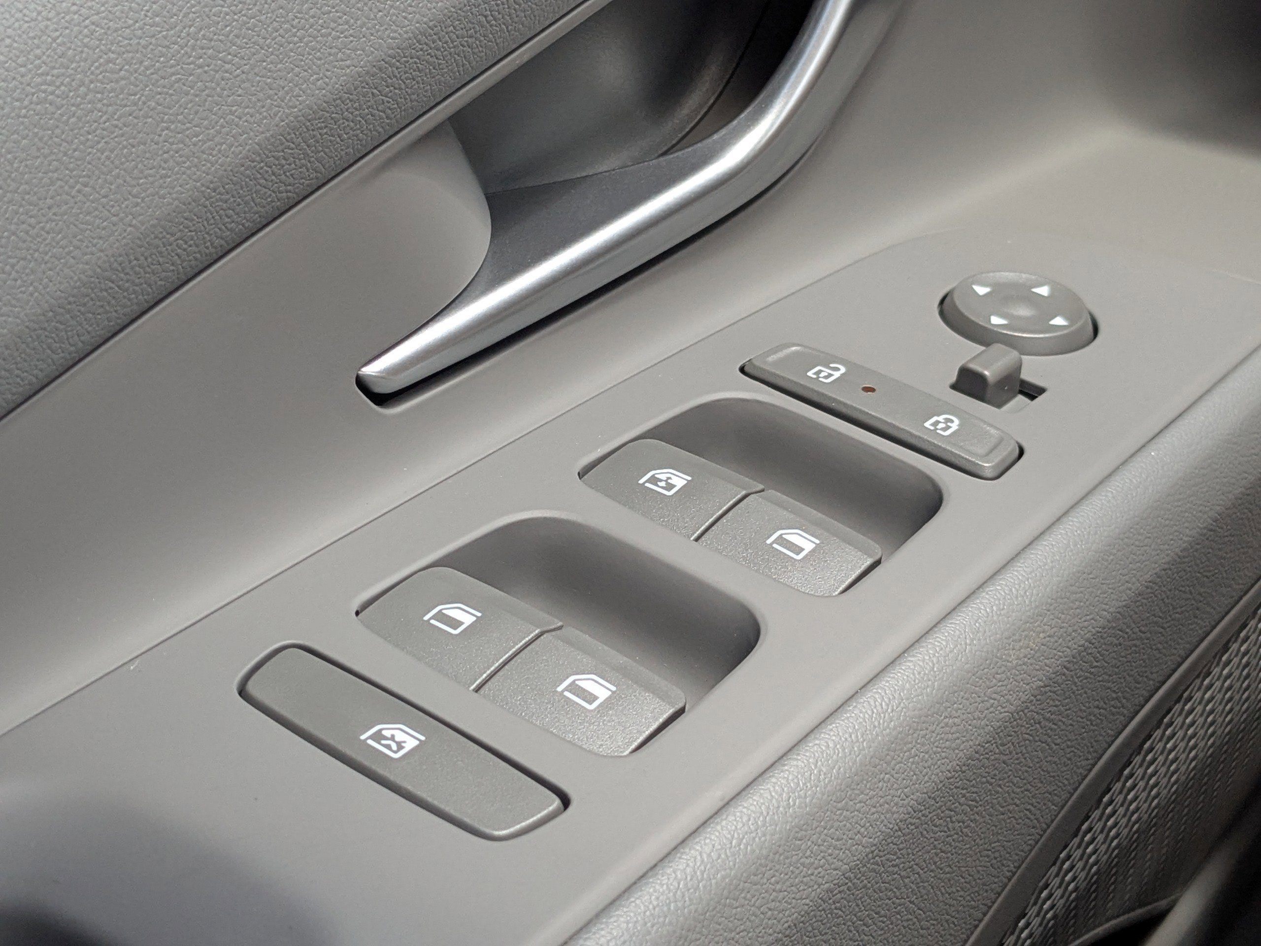 New 2025 Fluid Metal Hyundai SEL Sport image 24
