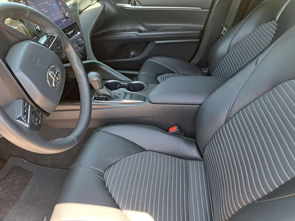 2024 Toyota Camry SE - Photo 17