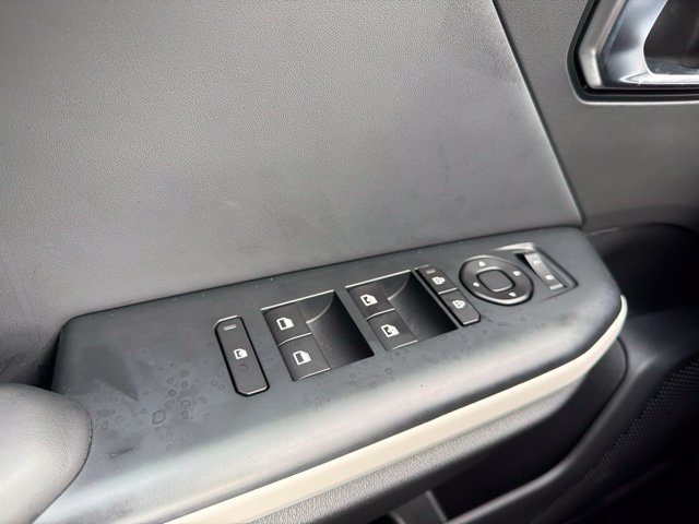 New 2026 Snow White Pearl Kia GT-Line Turbo image 24