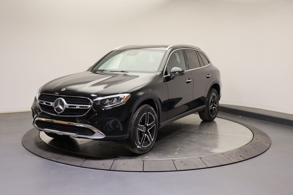 New 2026 Black Mercedes-Benz GLC 300 image 3