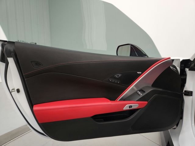 Used 2019 White Chevrolet Grand Sport image 25