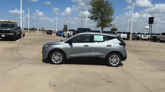 2027 Chevrolet Bolt LT - Photo 5