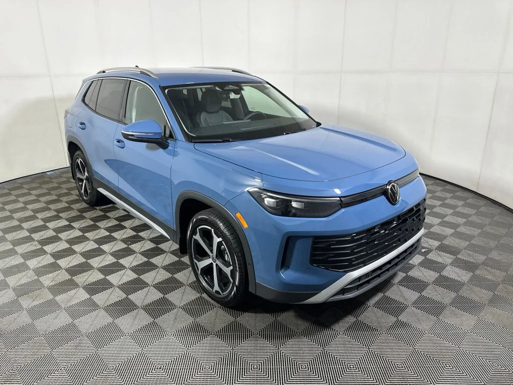 New 2026 Blue Volkswagen 2.0T SE image 1