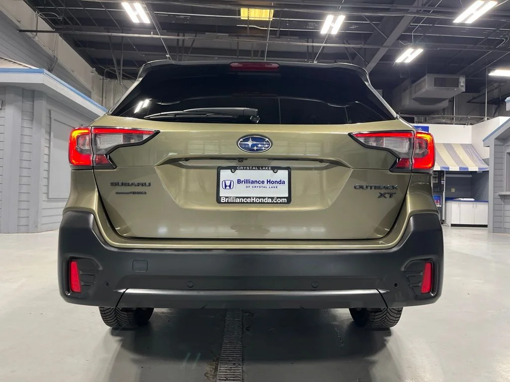 Used 2020 Green Metallic Subaru Onyx Edition XT image 6