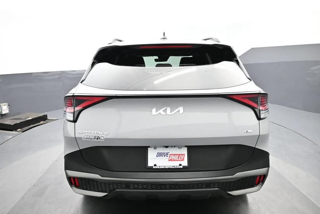 Used 2023 Gray Kia X-Line image 5