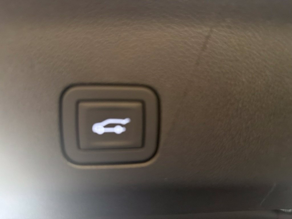 Used 2026 Red Chevrolet Z71 image 14