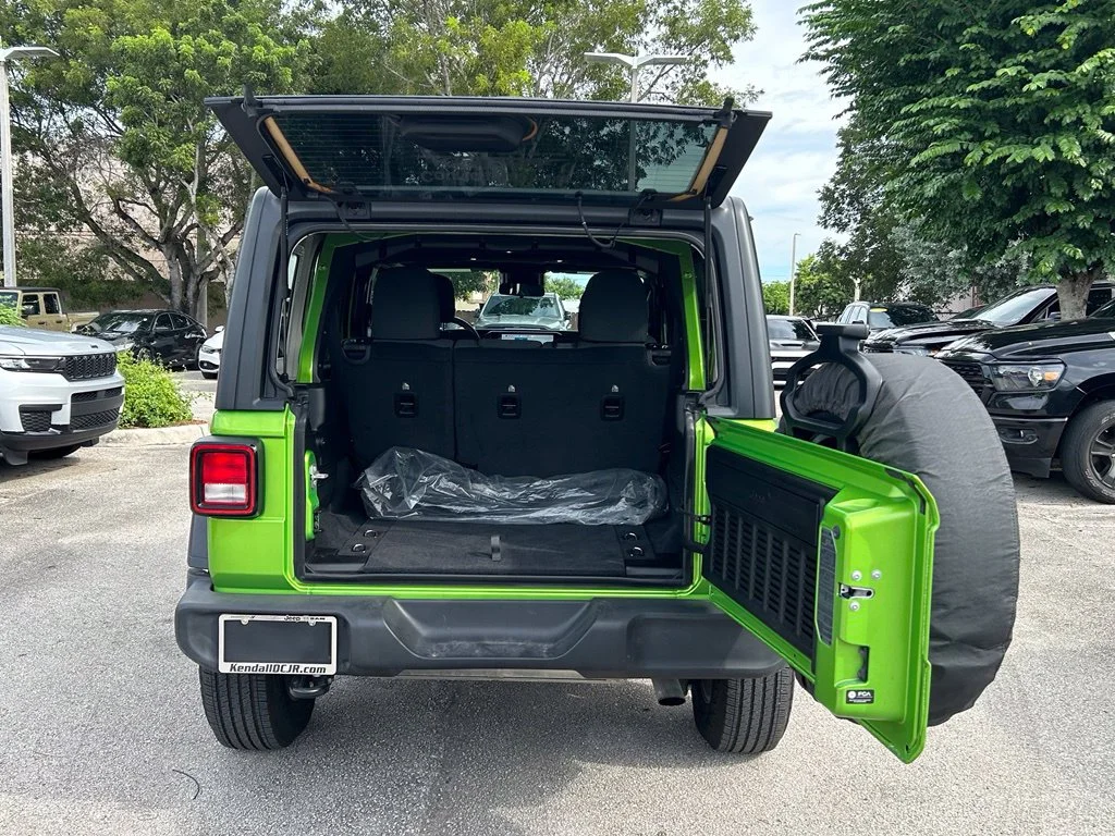 Certified Used 2025 Green Jeep Sport S image 7