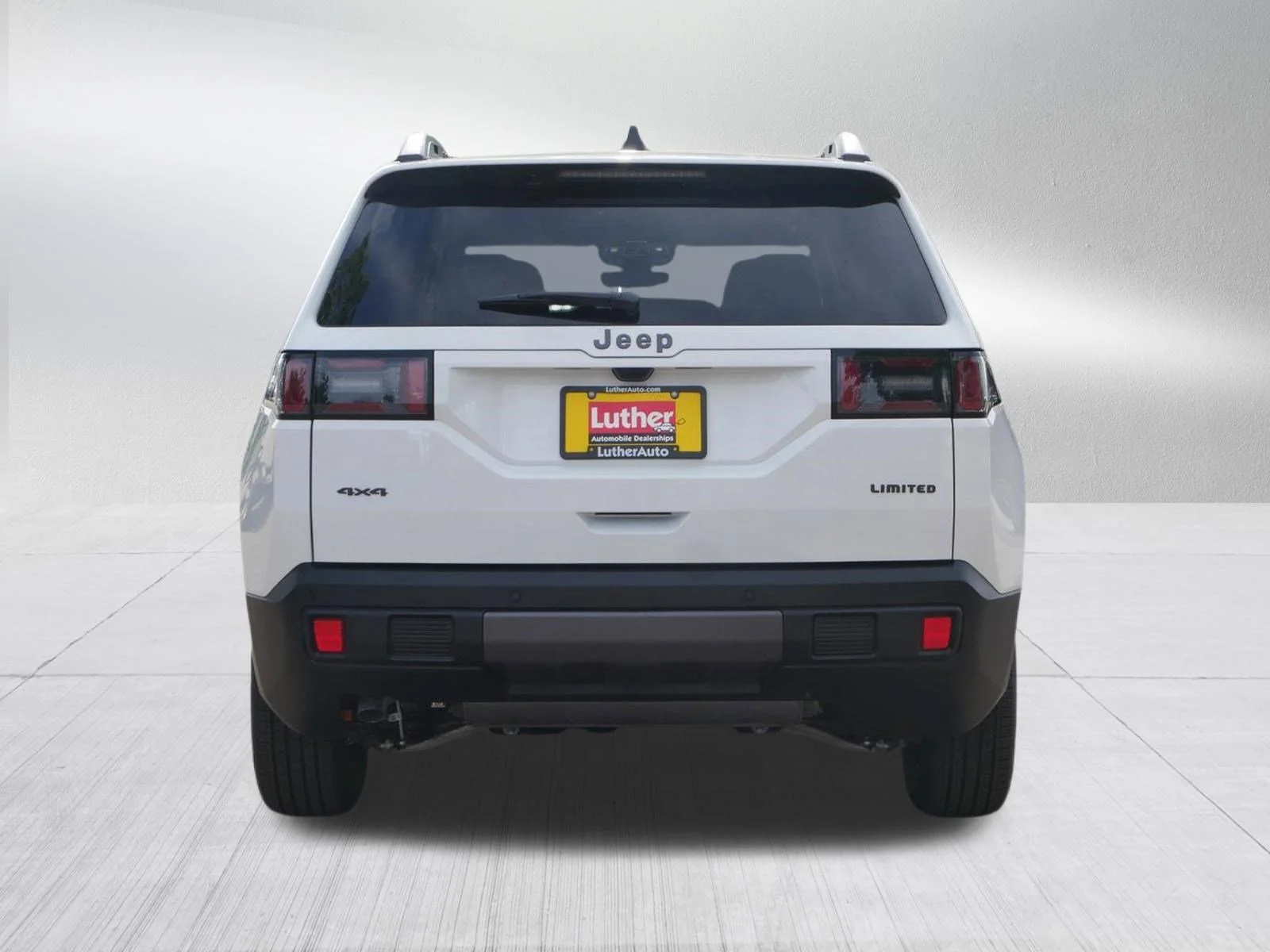 New 2026 Bright White Clear-Coat Exterior Paint Jeep Limited image 6