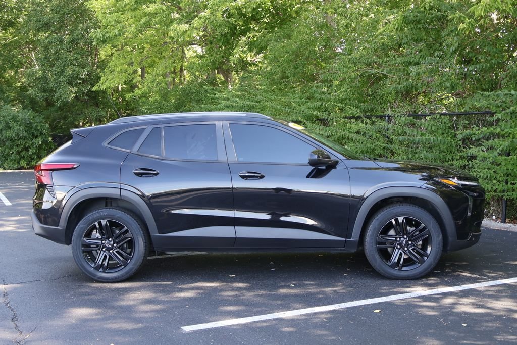 2024 Chevrolet Trax Activ - Photo 9