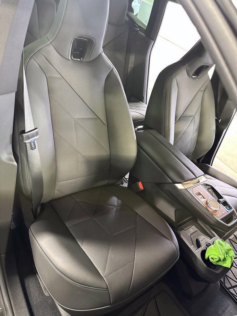 Certified Used 2024 Dark Graphite Metallic BMW xDrive50 image 14