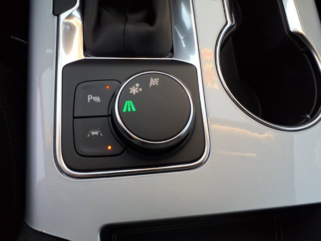 Used 2026 Summit White Chevrolet 2LT image 26