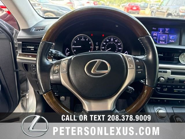 Used 2013 Silver Lexus Premium image 24