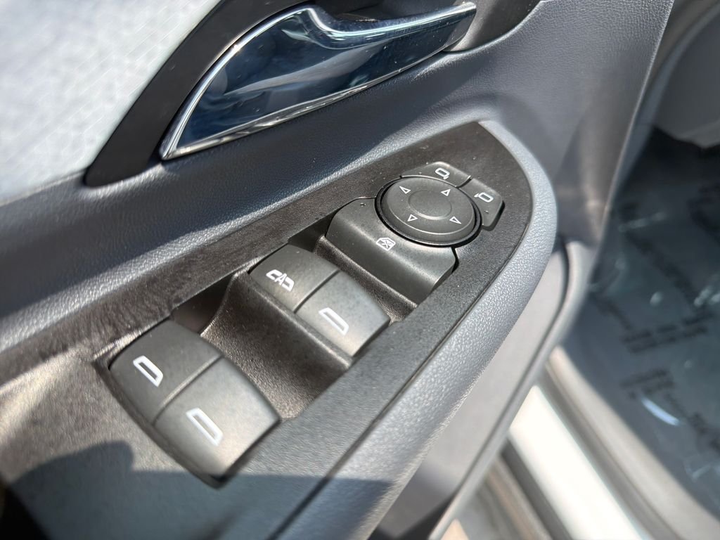 Used 2020 Summit White Chevrolet LT image 11