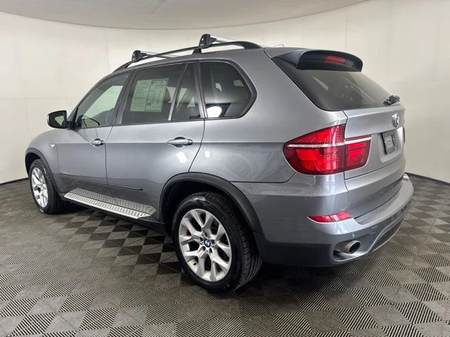 Used 2011 Space Gray Metallic BMW xDrive35i image 6