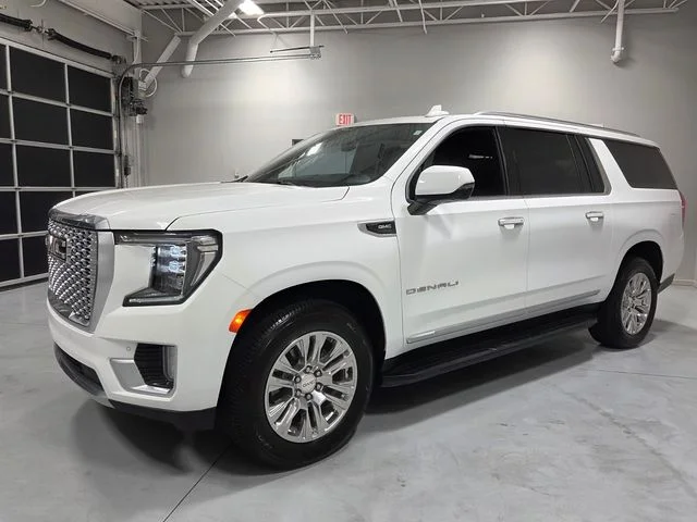 Used 2024 White GMC Denali image 3