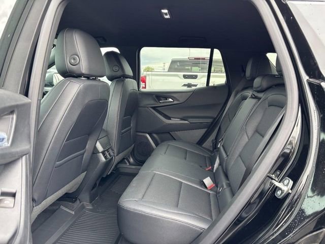 New 2026 Mosaic Black Metallic Chevrolet LT image 5