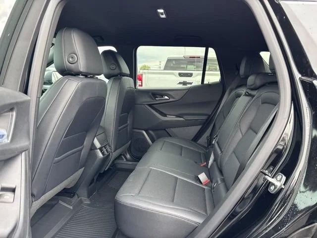 New 2026 Mosaic Black Metallic Chevrolet LT image 5