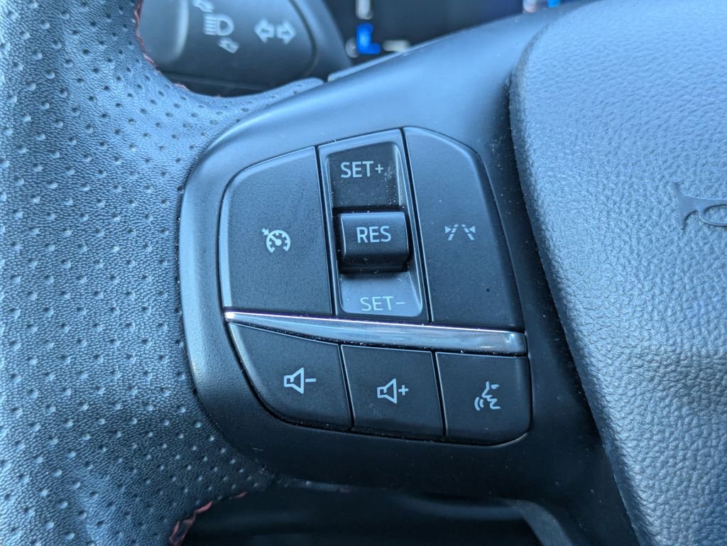 Used 2024 Gray Ford ST-Line image 24
